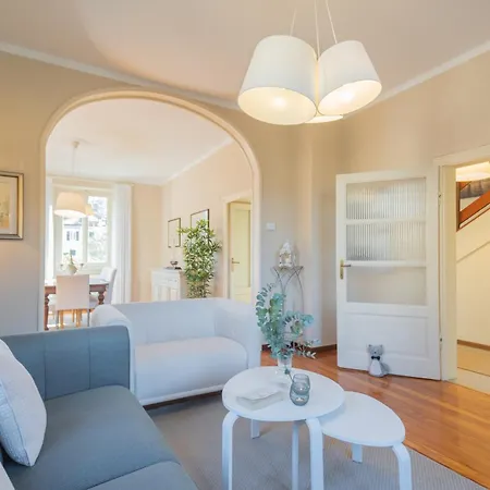 Villa Ida By Rent Como